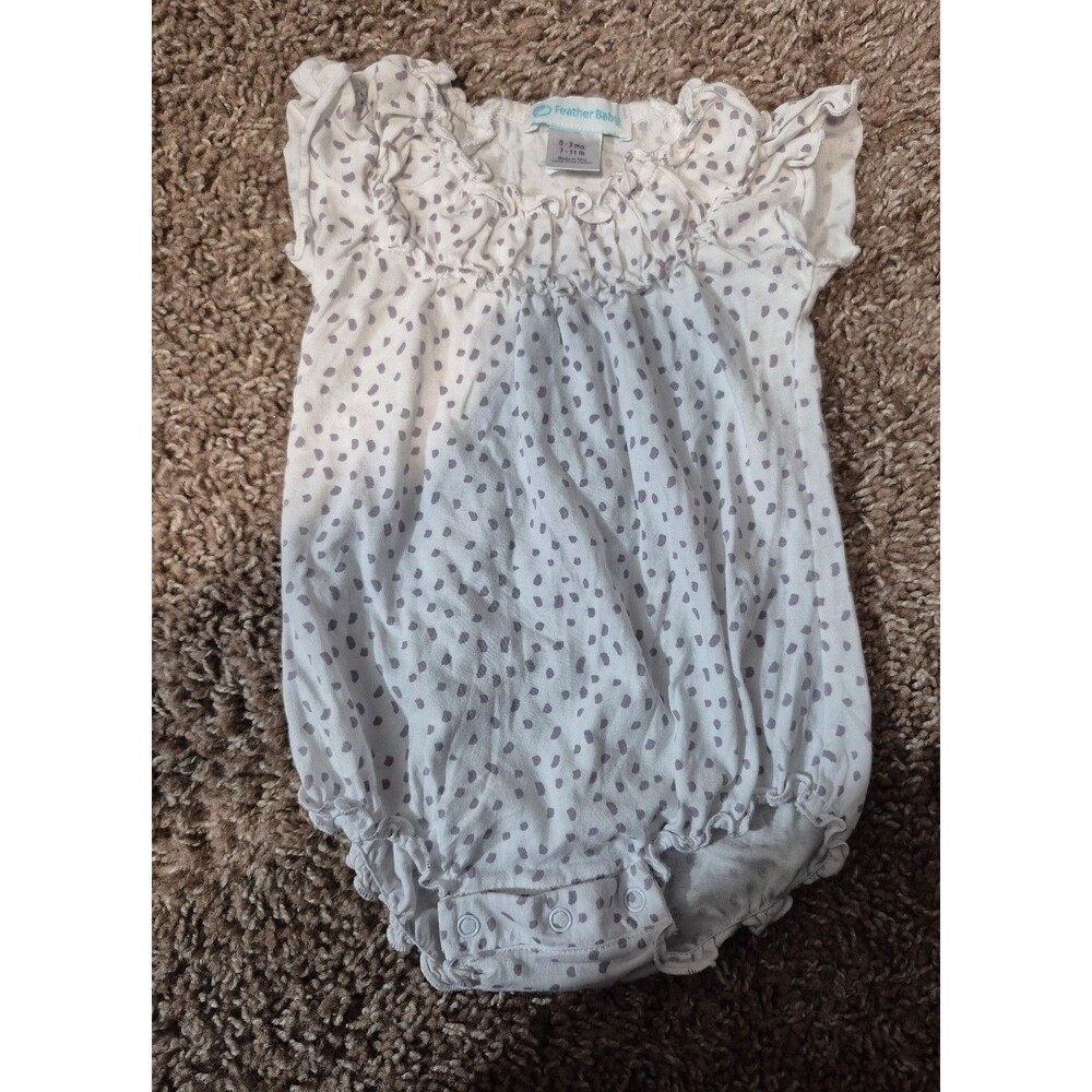 Feather baby bodysuit size 0-3 months  pima cotton